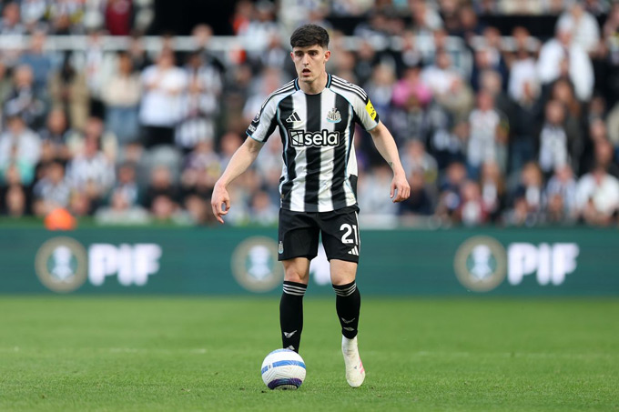 Livramento Dang Lot Vao Tam Ngam Cua Man City Livramento Đang Lọt Vào Tầm Ngắm Của Man City